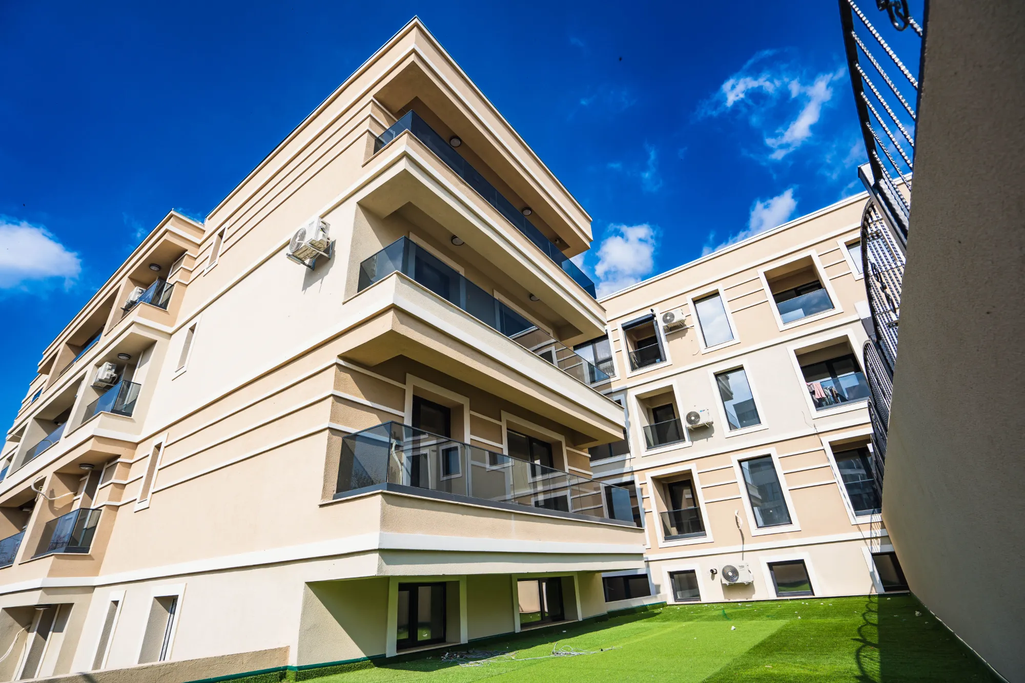 Solid Residence Jadului - Apartamente cu Vedere la Lac Siutghiol
